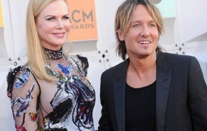 BREAKING:  Keith Urban wins entertainer of the year