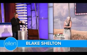 Blake Shelton Plays a Game with Thirsty Fans